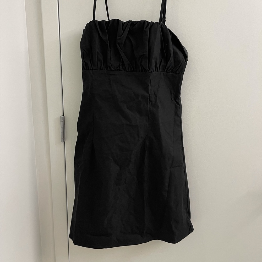 Cider black mini dress!